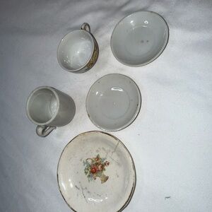 Floral Porcelain Dishes misfits